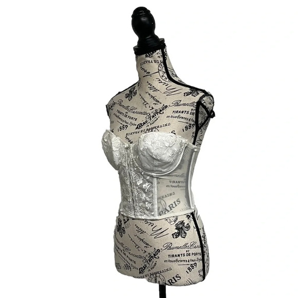 Secret Treasures Ivory Corset Top Wired 36B Women Party Rave Night Out - Picture 3 of 10